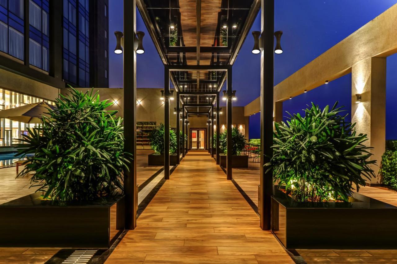 Hotel Lemon Tree Premier, Bhuvanéšvar Exteriér fotografie